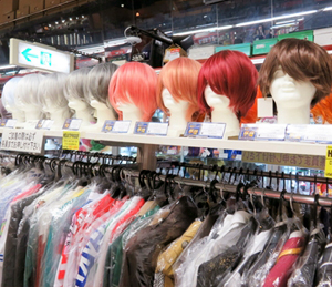 梅田駅近くでコスプレ用品が買えるおすすめのお店まとめ 衣装に小物 ウィッグも Pathee パシー